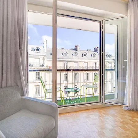 Apartman Triangle D Or Champs Elysees