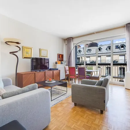 Apartman Triangle D Or Champs Elysees *