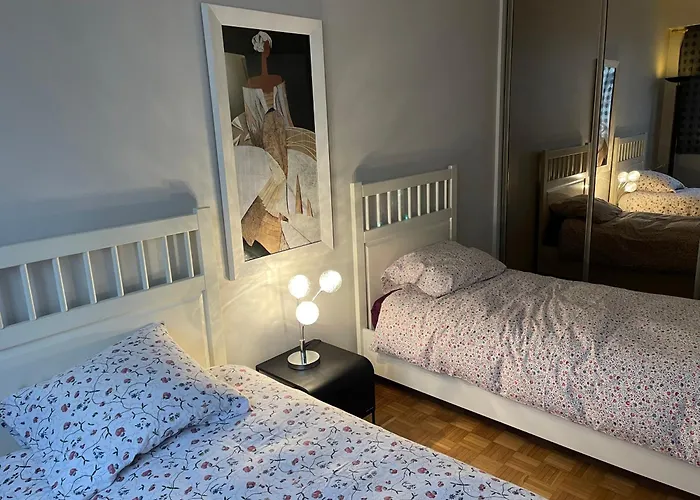 Triangle D Or Champs Elysees *