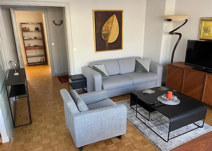 Triangle D Or Champs Elysees Apartment Paris