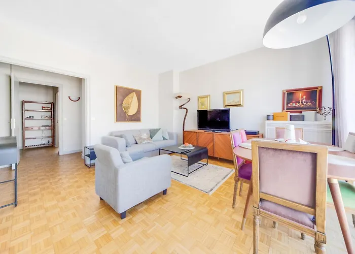 Apartment Triangle D Or Champs Elysees