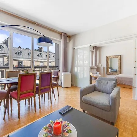 Triangle D Or Champs Elysees * Paris