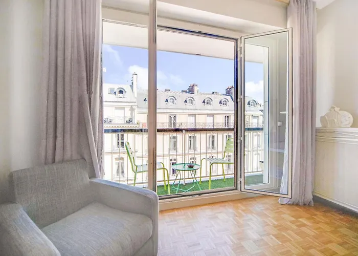 Appartement Triangle D Or Champs Elysées